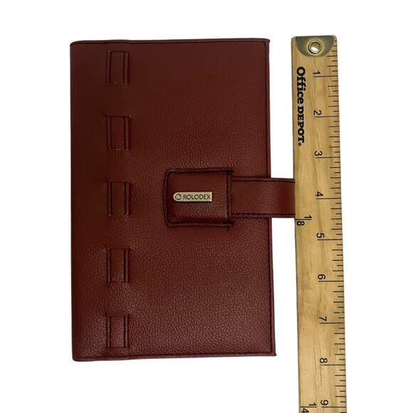 Rolodex Red Faux Leather Personal Organizer & Business Card Sleeves - Picture 6 of 7